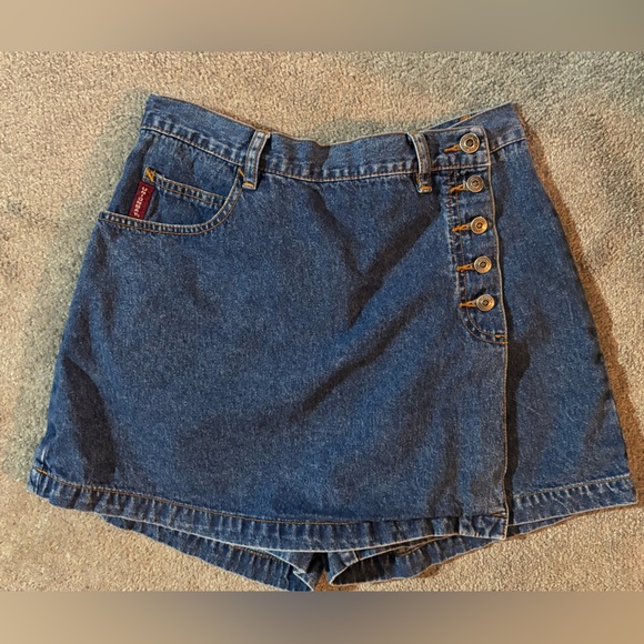 Vintage 90’s UNIONBAY Blue Denim Skort Size 9, fits like 7 💯 Cotton - Picture 1 of 6